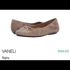 Vaneli Signy croco tan flat